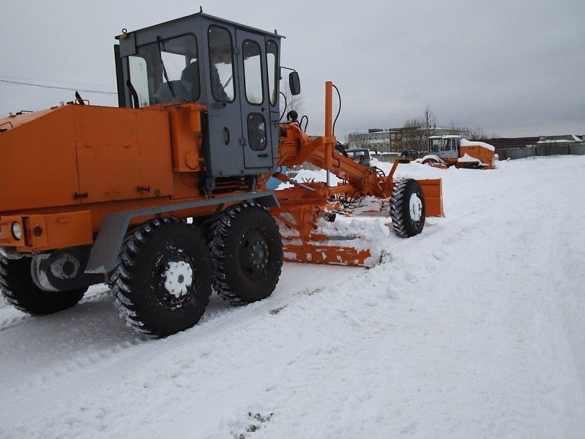 Грейдер Дормаш ДЗ 122