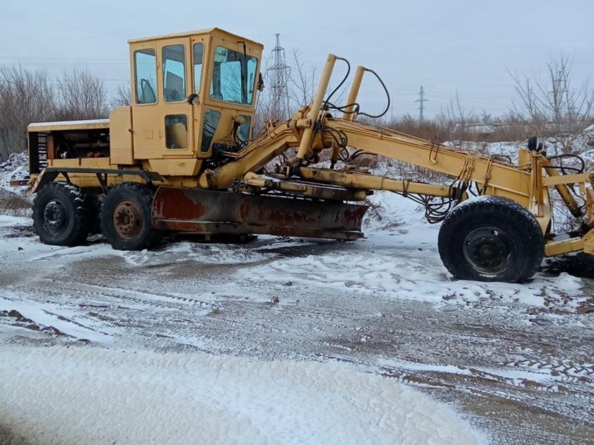 Автогрейдер дз 180