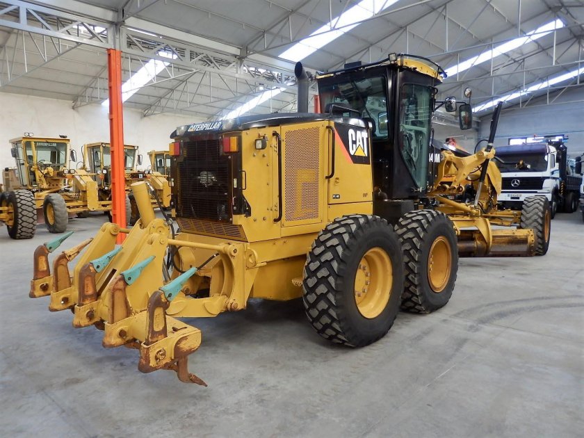 Автогрейдер сат 140 GC