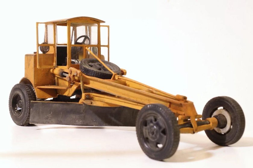 Грейдер 1/43