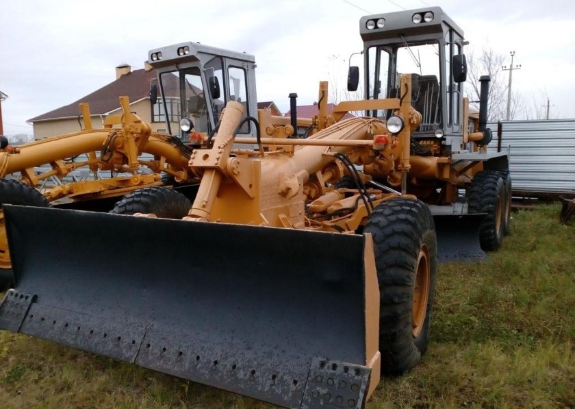 Автогрейдер ДЗ-98