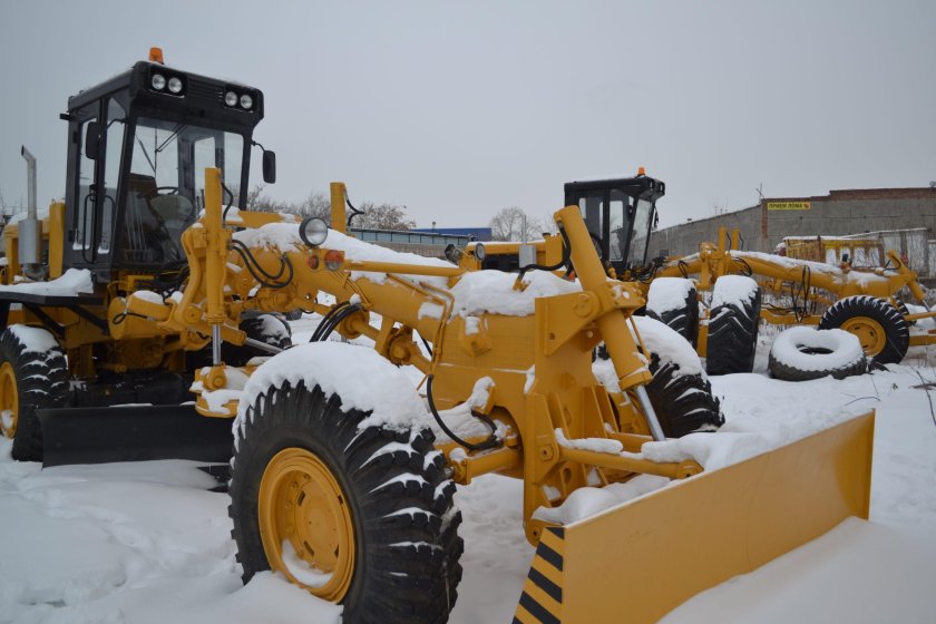 Автогрейдер ДЗ-98