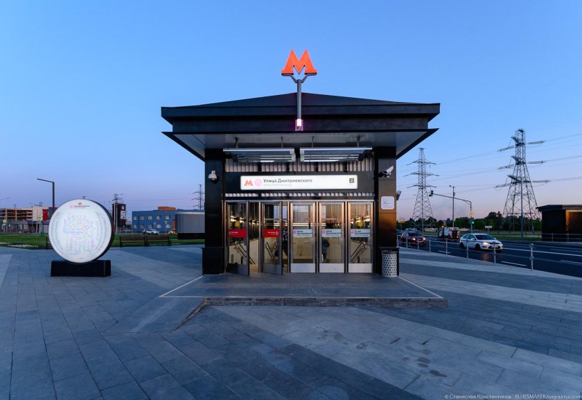 Метро улица Дмитриевского