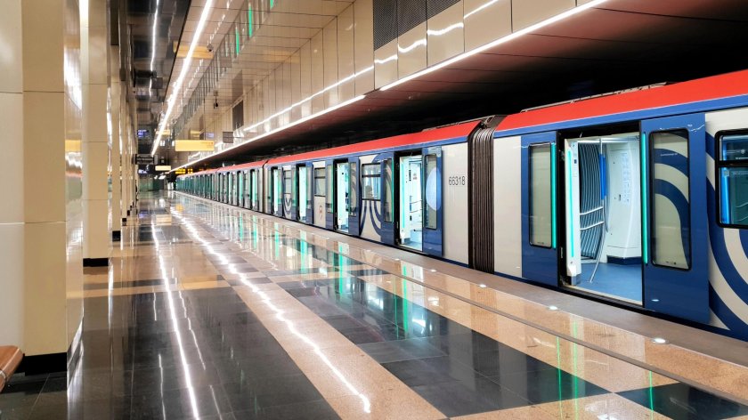 Станция метро улица дмитриевского