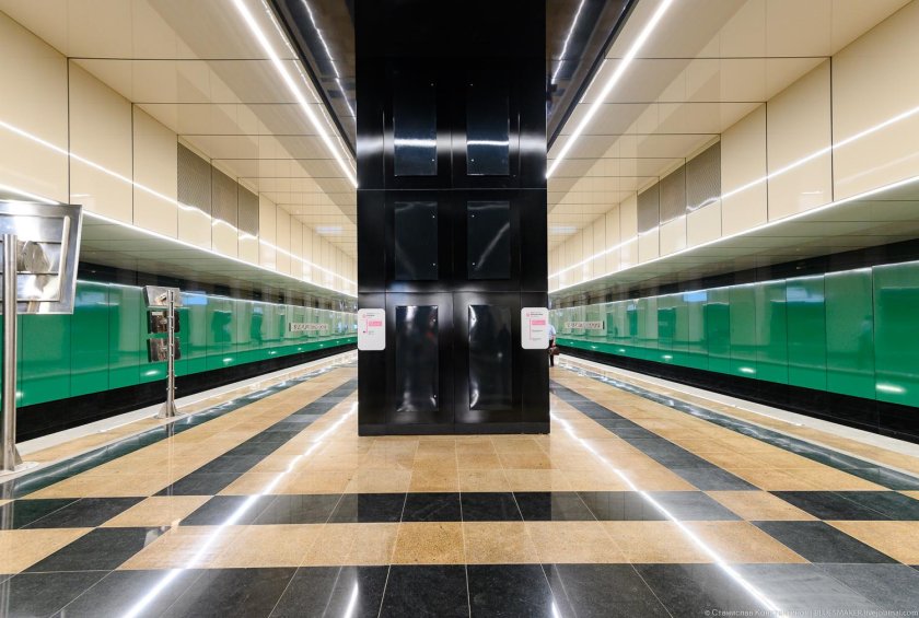 Московский метрополитен станция улица Дмитриевского