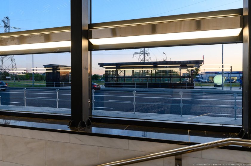 Метро Дмитриевского