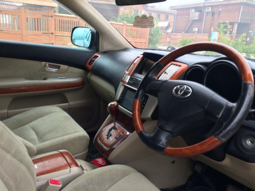 Toyota Harrier 2006 салон