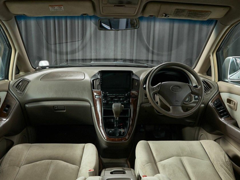 Харриер 2000 года 2.2 . 4вд