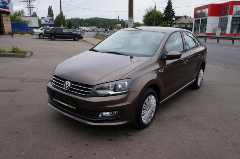 Volkswagen Polo sedan коричневый