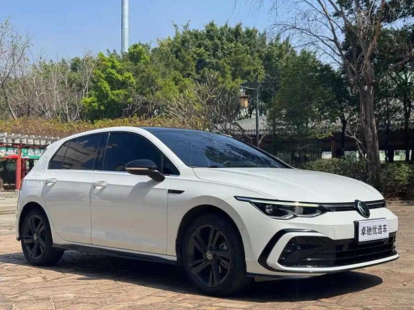 Автомобиль volkswagen