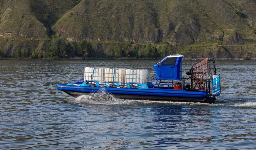 Лодка Север