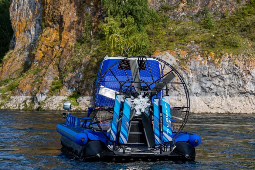 Аэролодка Фантом 850к