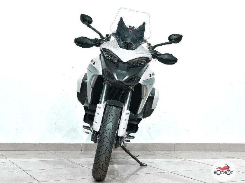 Multistrada v4 Pikes Peak