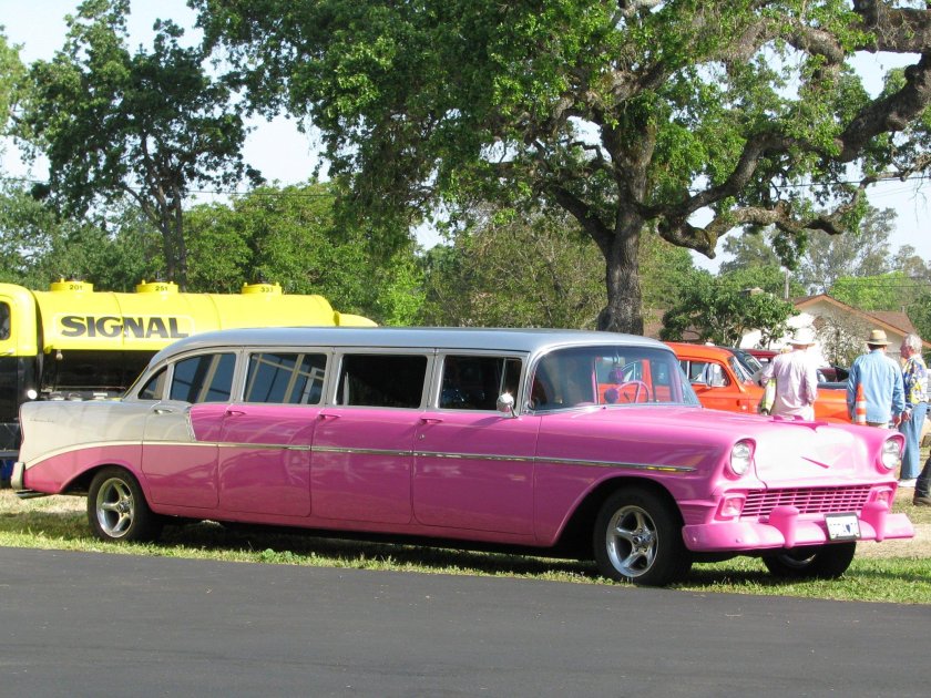 Chevrolet limousine