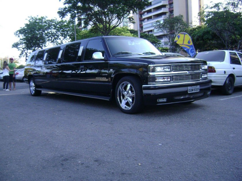 Шевроле тахо лимузин