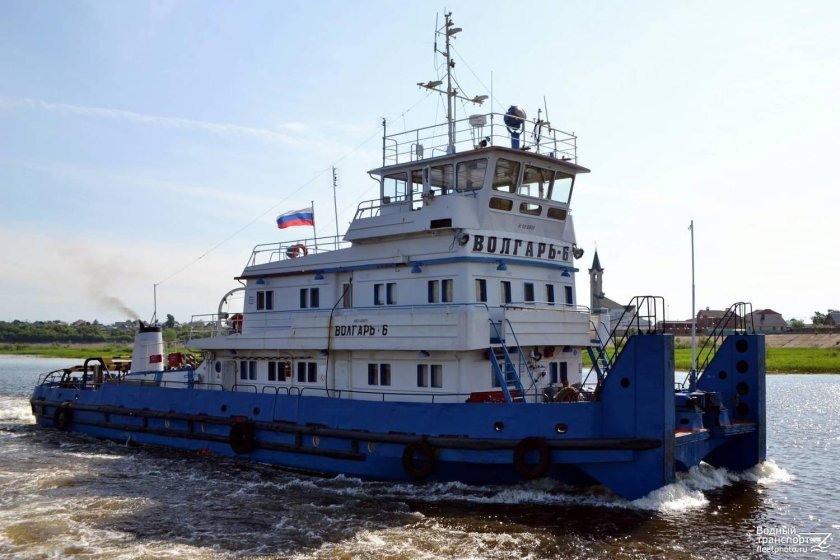 Буксир толкач Волгарь