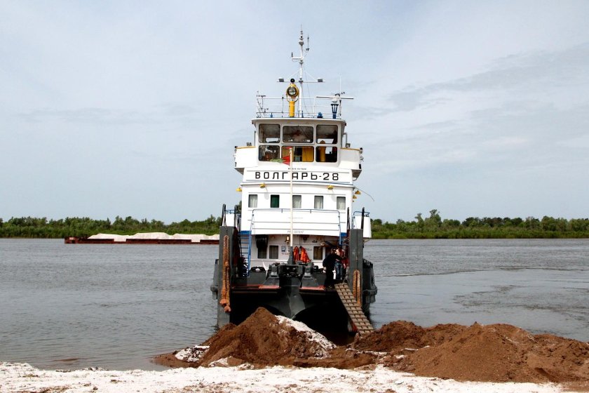 Волгарь 28 теплоход