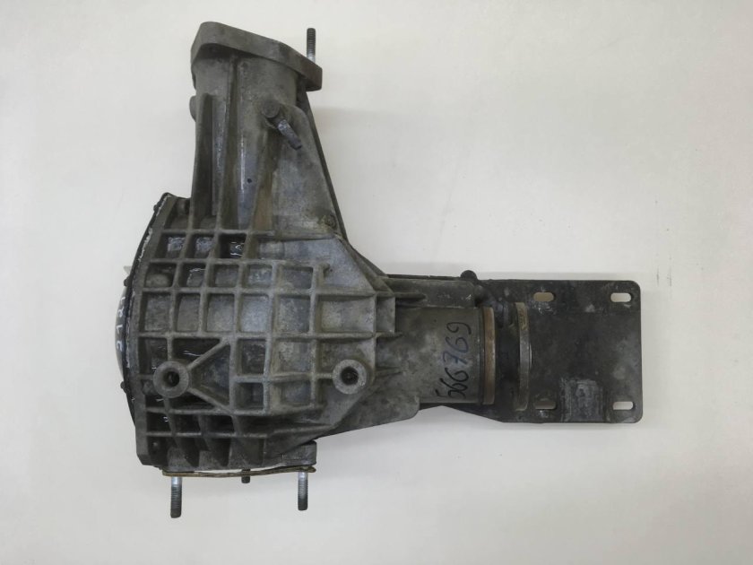 Редуктор переднего моста