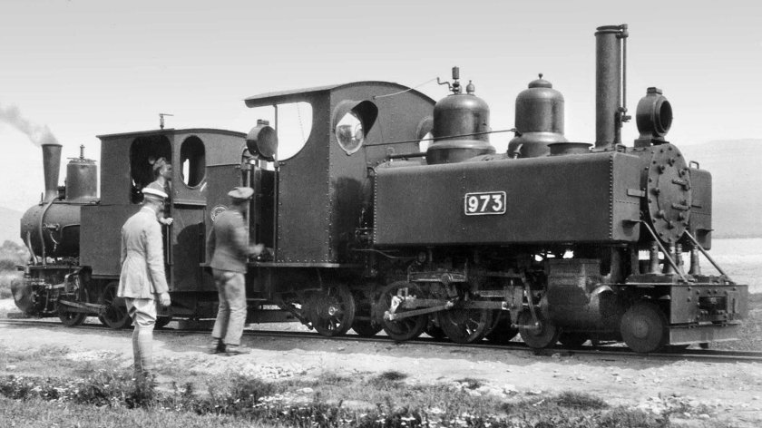 Узкоколейный бестопочный паровоз