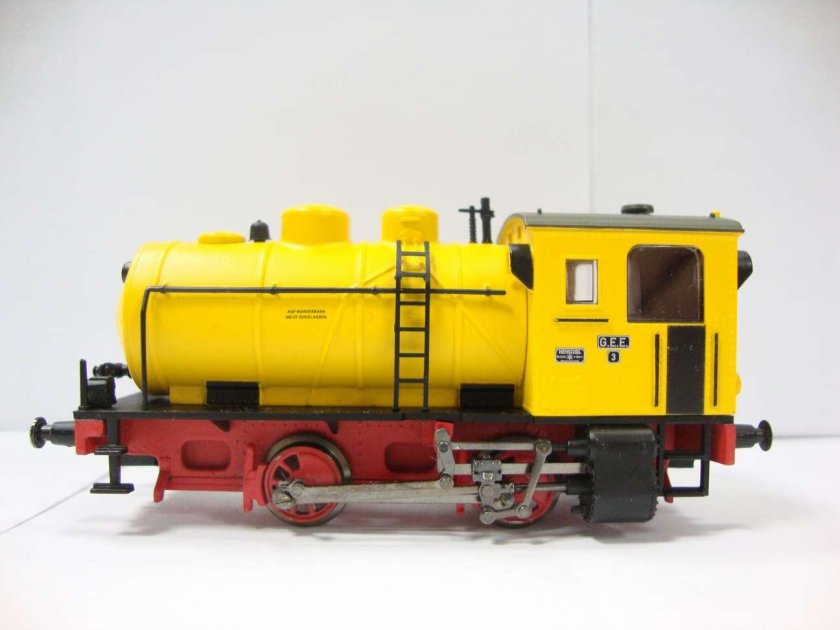 Бестопочный паровоз БП-9п-01