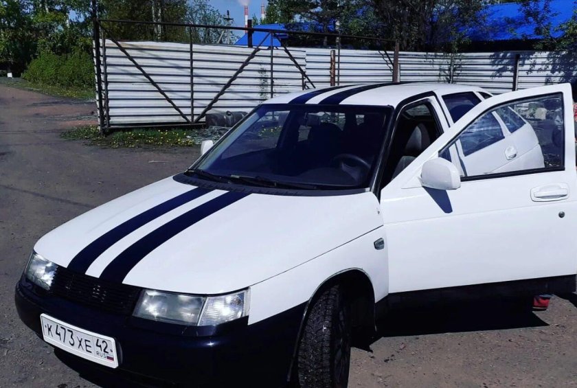 Лада 2112 2001