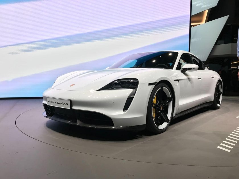 Порше электрокар