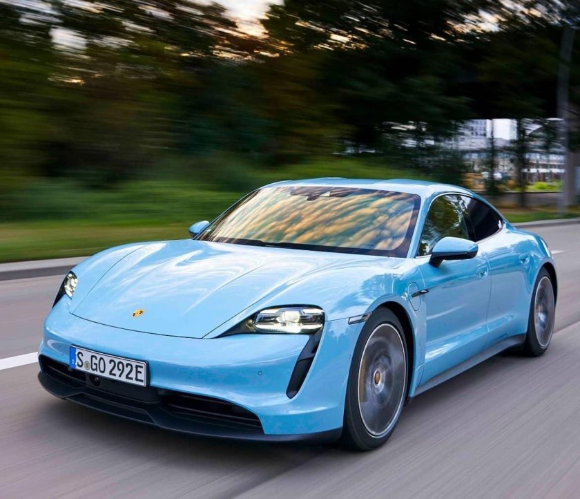 Электромобиль Porsche Taycan