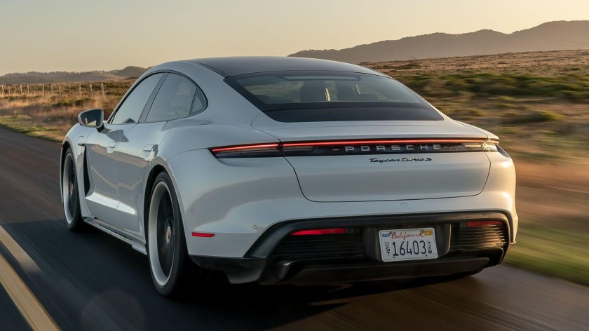 Porsche Taycan Turbo s