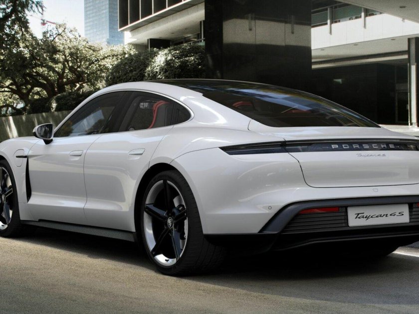 Porsche Taycan Turbo s