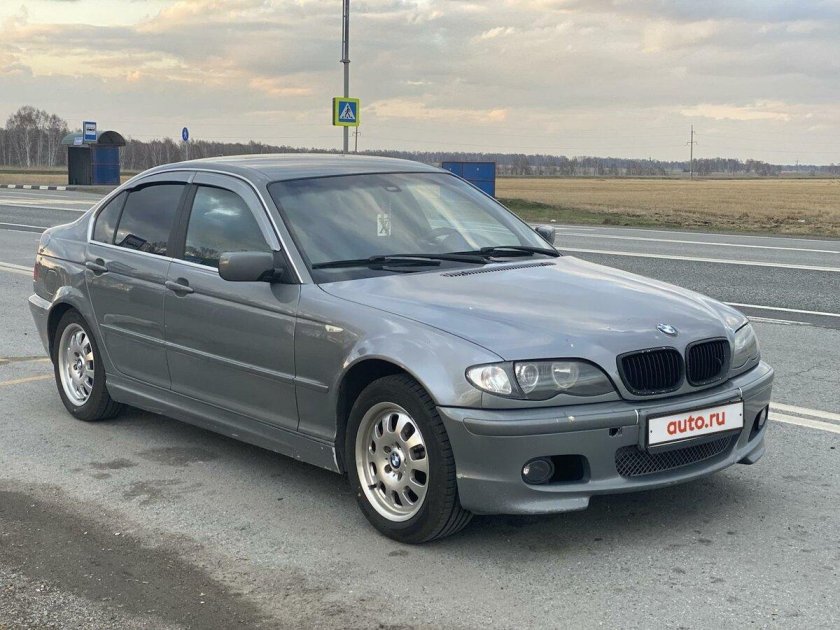 БМВ 3 серии 2003 года