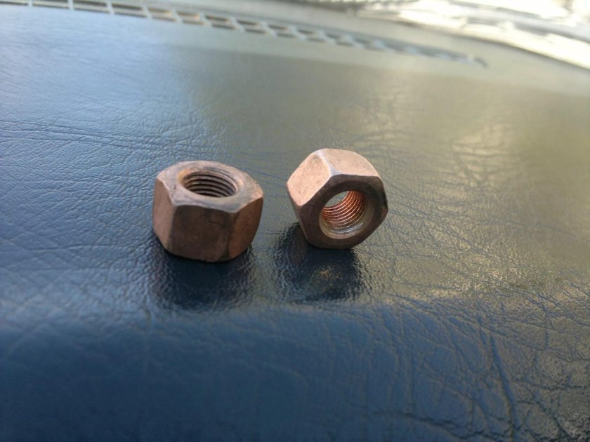 Гайка на рулевой наконечник Ауди 80