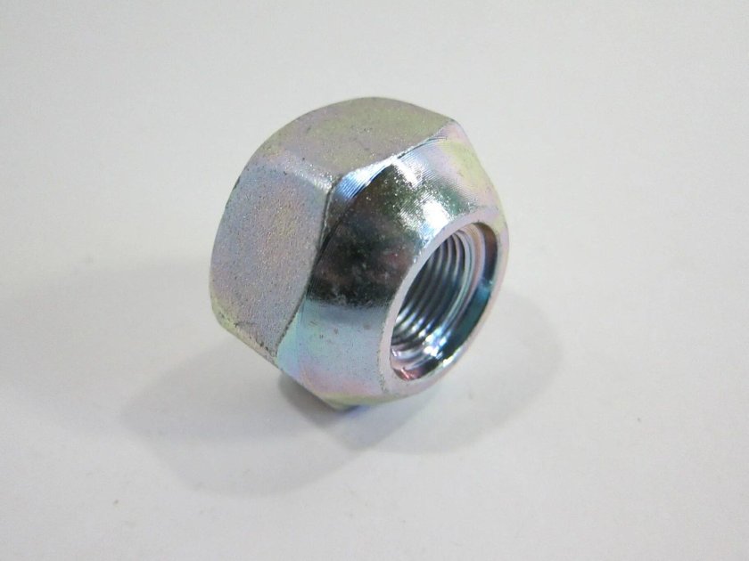 Hyundai HD 78 гайки колесная