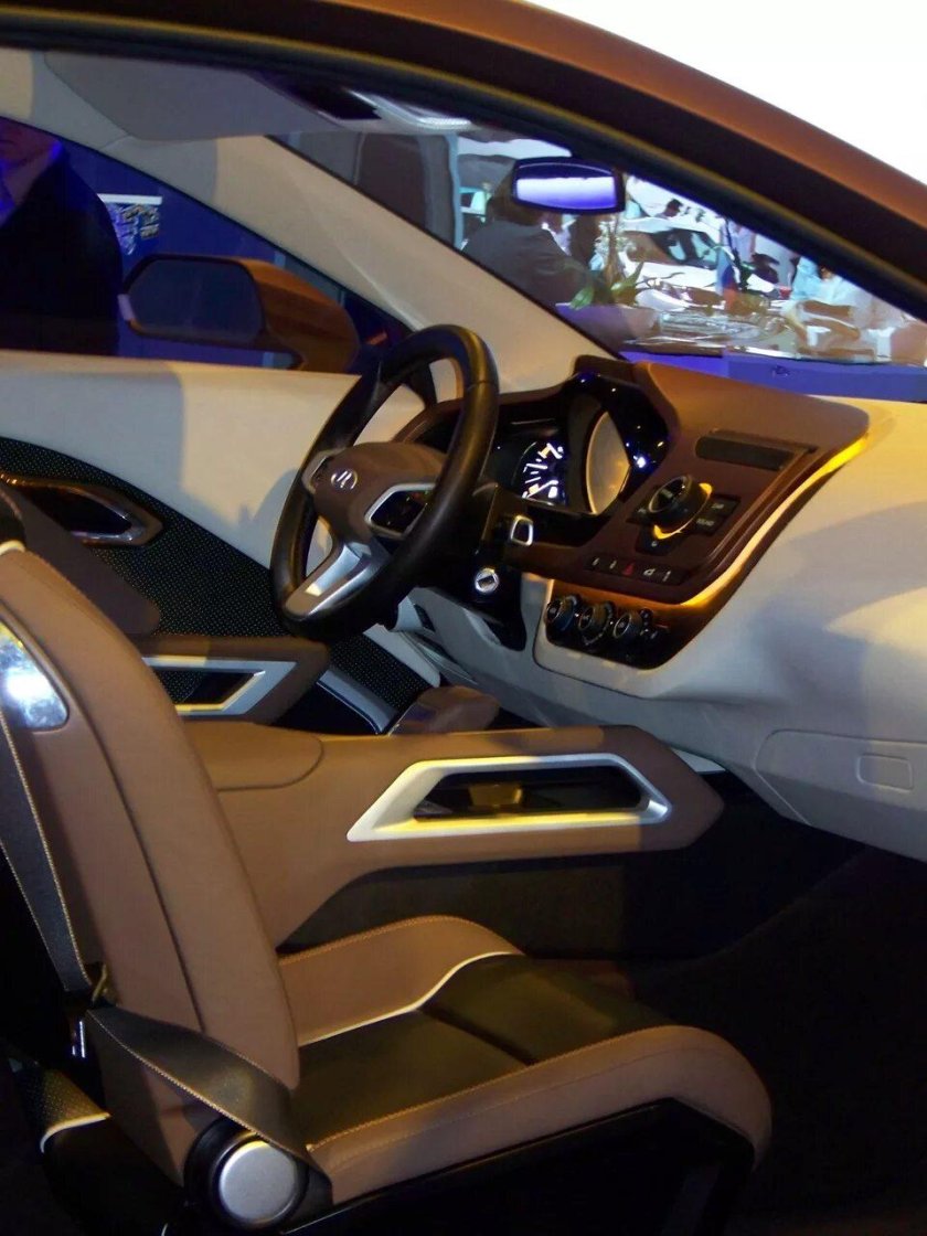 Lada XRAY Concept 2012