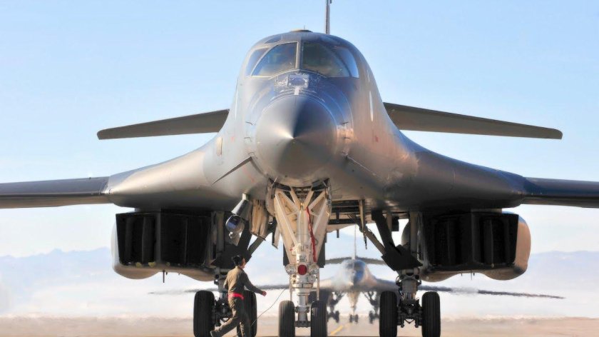 B1 Lancer
