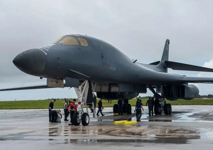 Rockwell b-1b Lancer