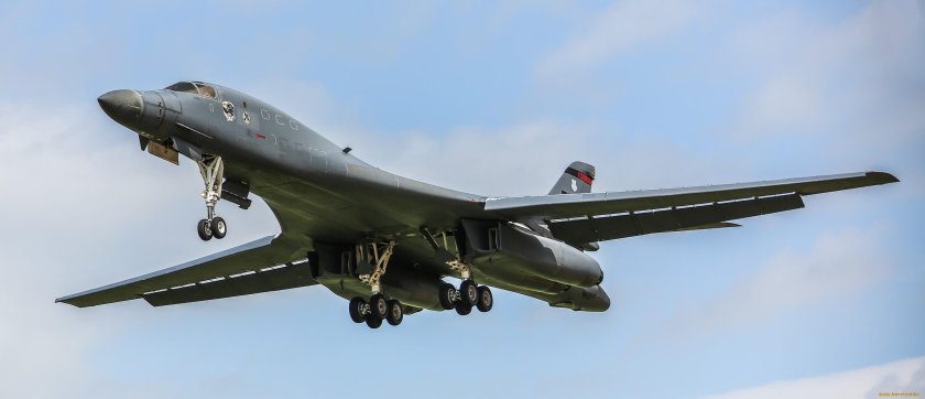 B1 Lancer