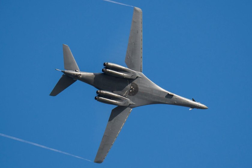 B1 Lancer