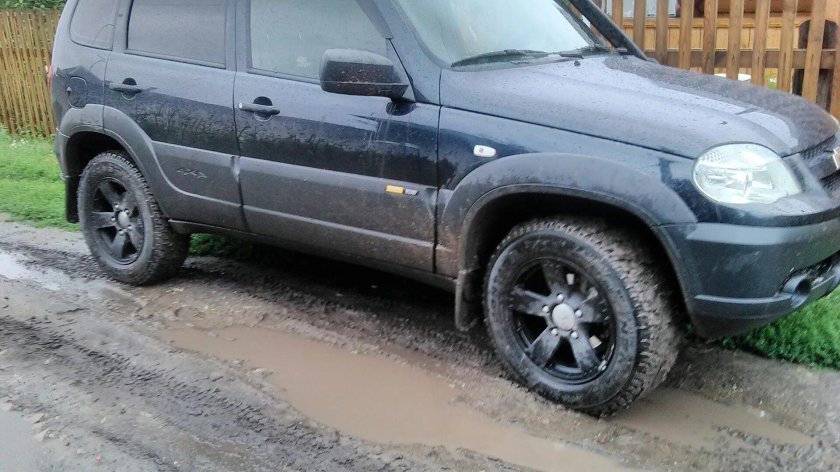 Шевроле Нива астероид