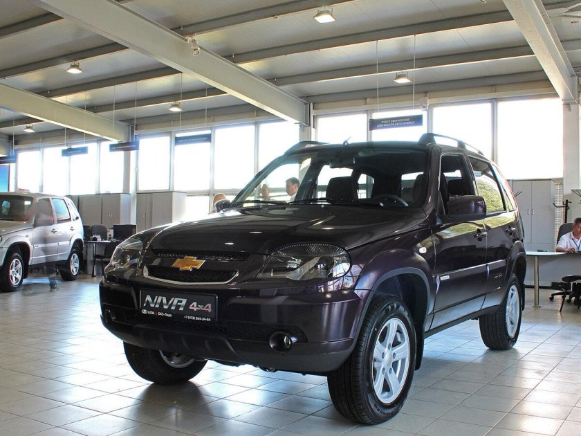 Шевроле Нива 212300