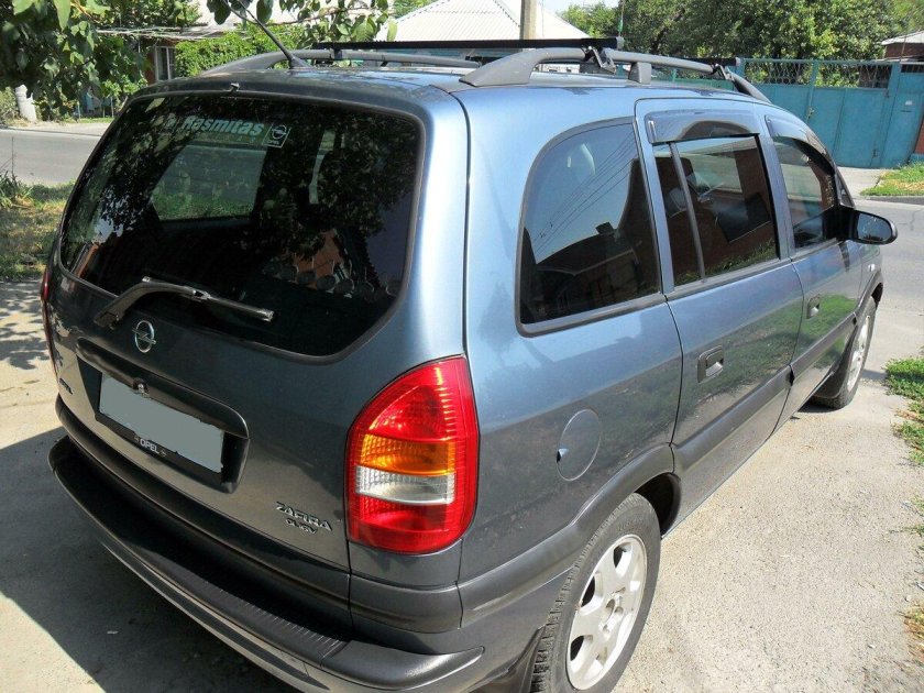 Opel Zafira 2000