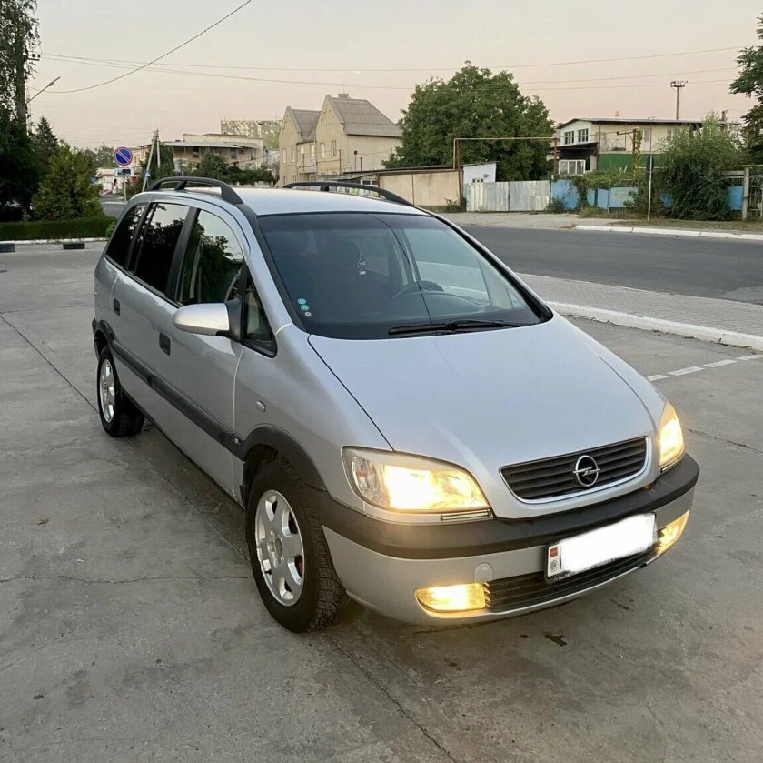 Opel Zafira 2000