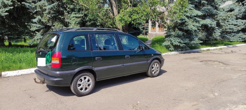 Опель Зафира 2000г