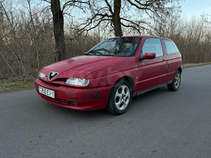 Альфа Ромео 1998 года