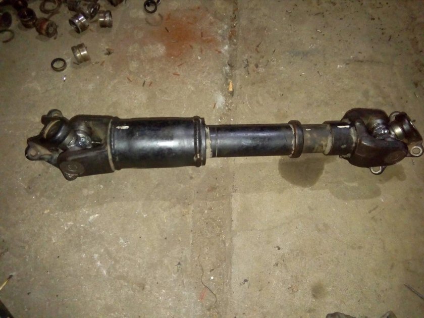 Кардан Hiace 104