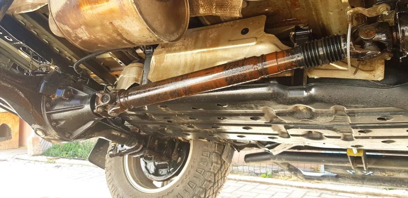 Hilux Pickup передний кардан