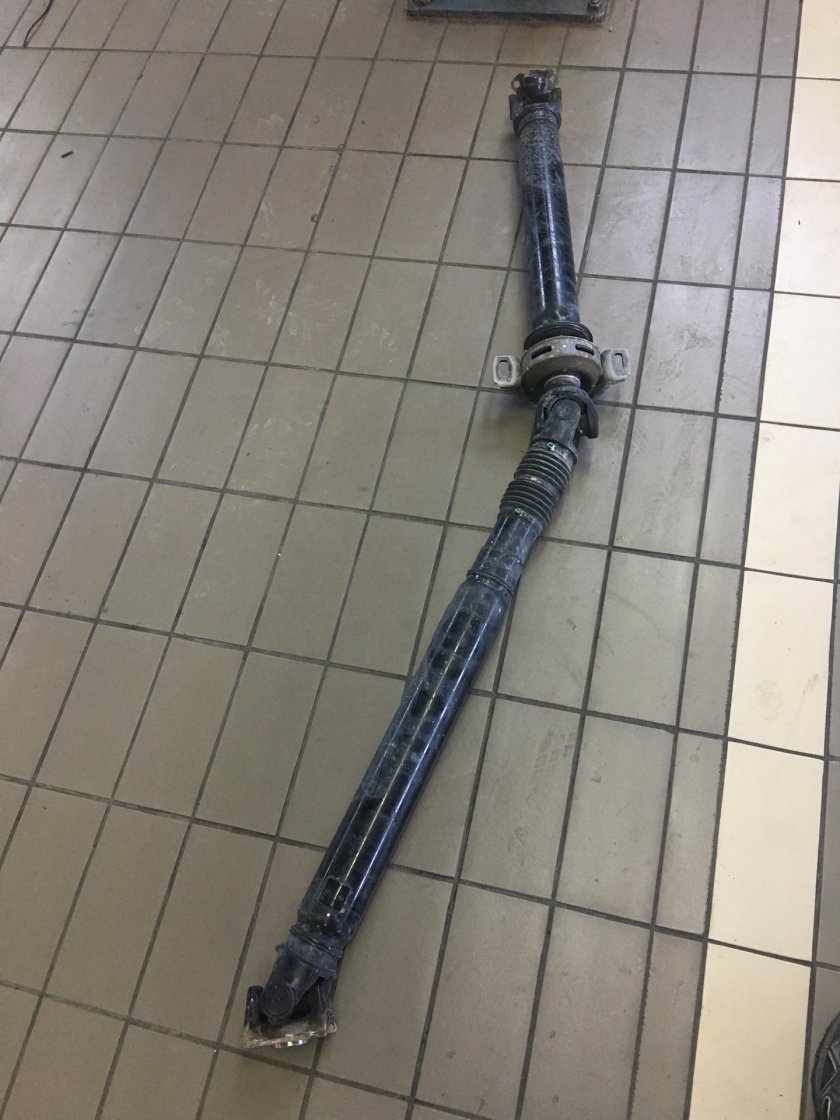 Кардан Тойота Хайлюкс