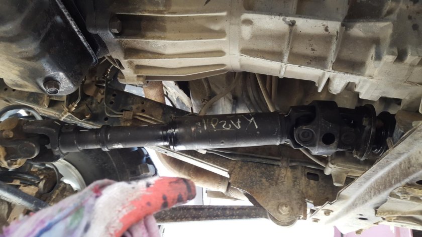 Кардан передний Прадо 120 снизу