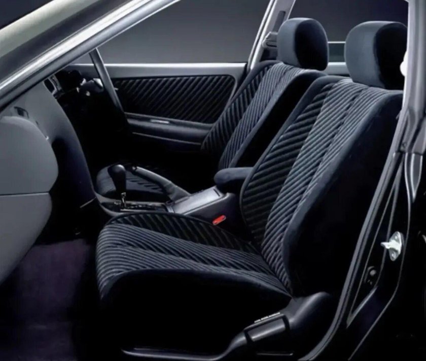 Toyota Chaser 100 Tourer v салон