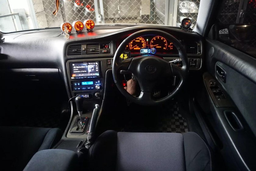 Toyota Chaser jzx100 салон