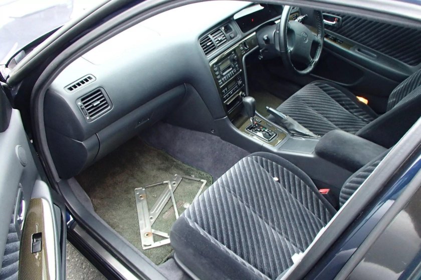 Toyota Chaser 100 салон